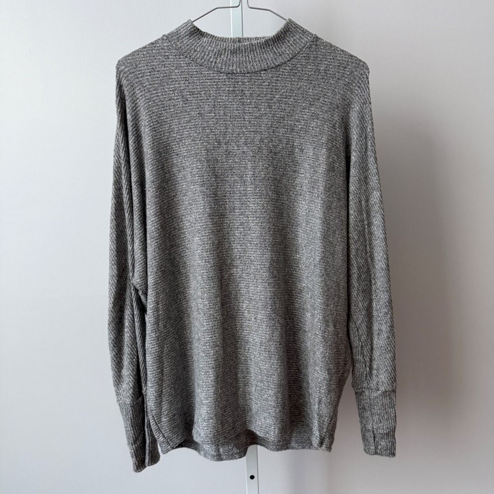 Korye‎ sz M  Mock Neck Long Sleeve Knit Sweater Preppy Minimalist Neutral